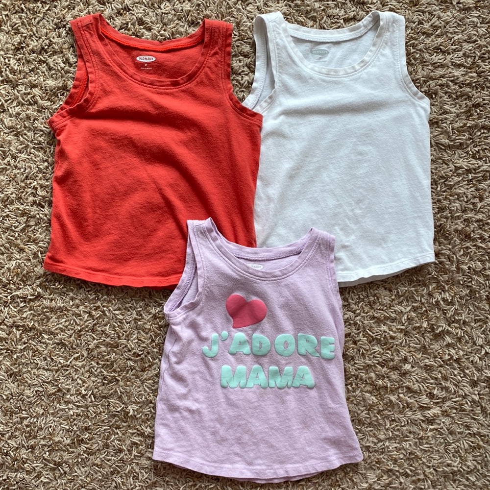 2t girls set of 3 tank tops.